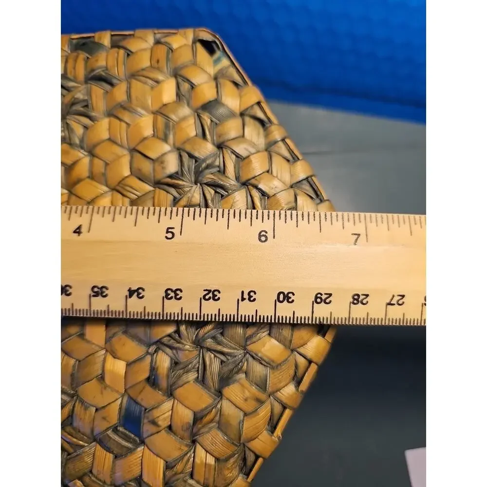 Vintage Woven Grass‎ Basket With Cover. Farmhouse, Sewing.